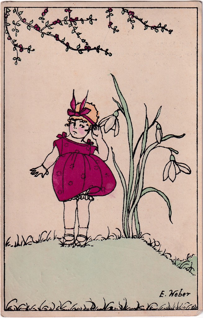 [185] Egy kislány aki a szabadban áll, mellette egy hóvirág , Györköny 